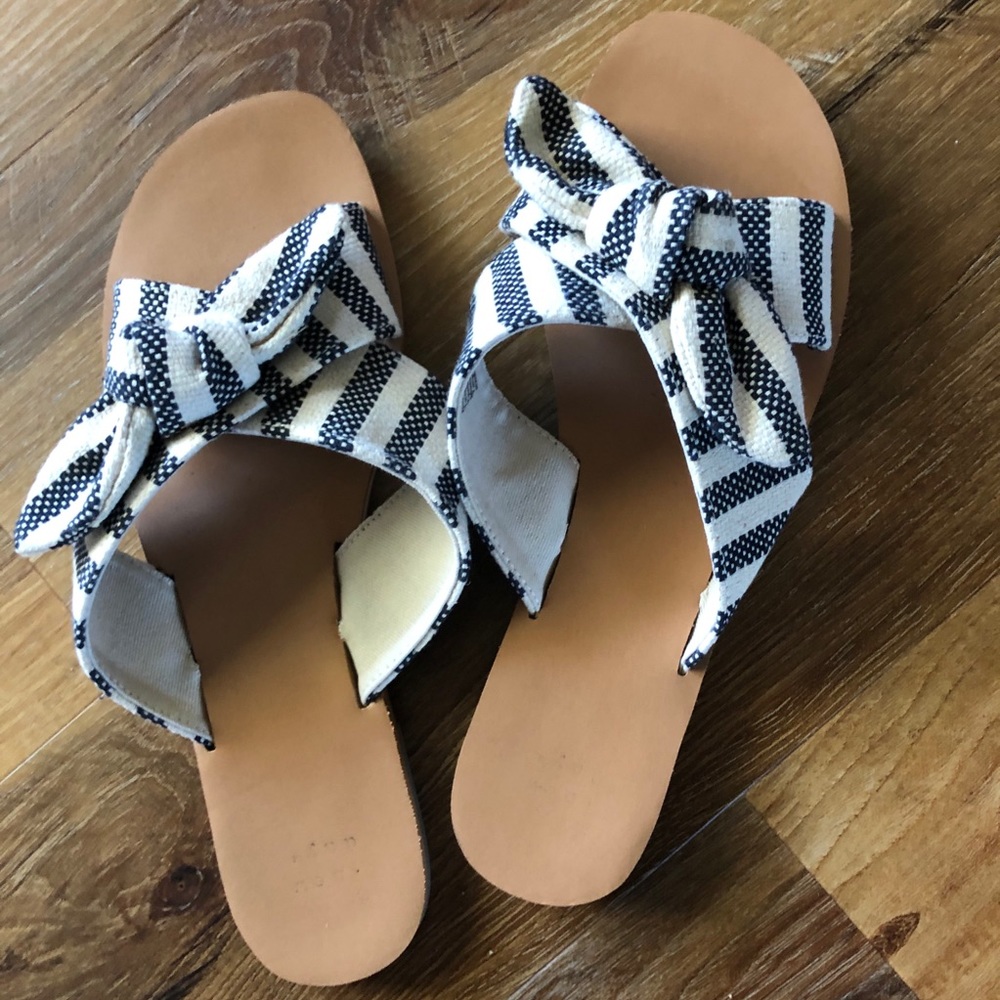 A New Day Livia Knotted Bow Navy White Slide